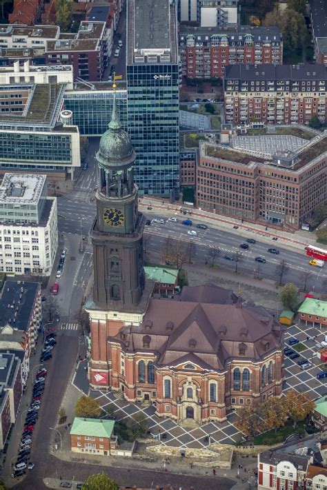 Luftbild Hamburg Wahrzeichen Michel Die Kirche Sankt Michaelis Mit
