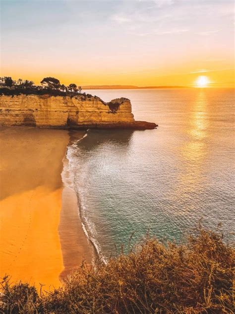 17 Most Beautiful Beaches With Amazing Cliffs In Algarve Portugal Artofit