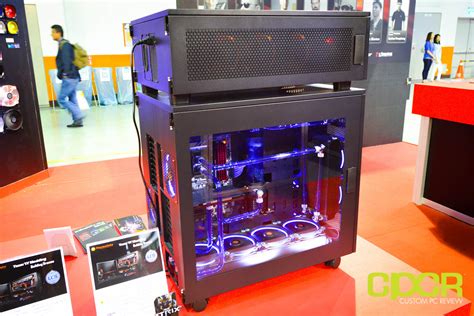 Computex 2015 Thermaltakes New W200 Case Wants You To Go Big Or Go
