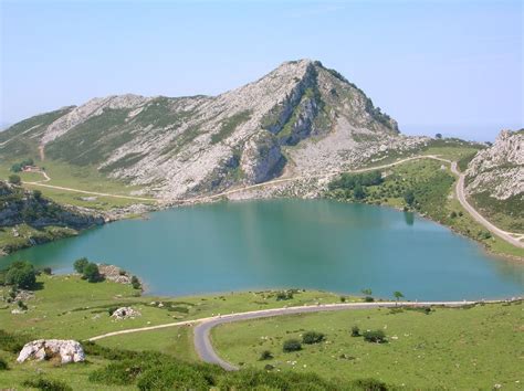 Los Lagos Más Bonitos De España Picos De Europa Asturias Picos De