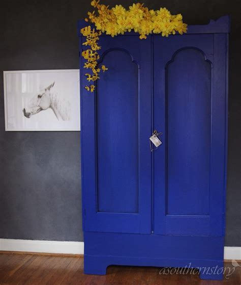 Painting A Blended Finish With Bold Blues By A Southern Story Chippy