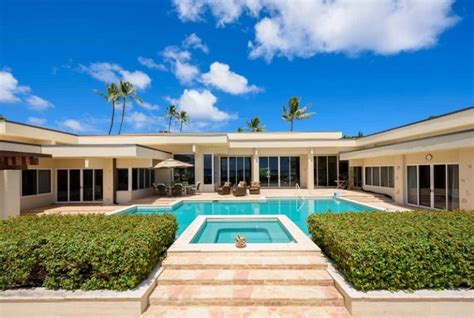 What About The Oahu Airy Abode As Your Own Private Beach Paradise