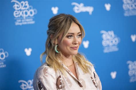 Hilary Duff Says The Disney Lizzie McGuire Reboot Is Cancelled