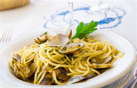 Ricetta Spaghetti Con Le Vongole Pescheria Scelte Per Te