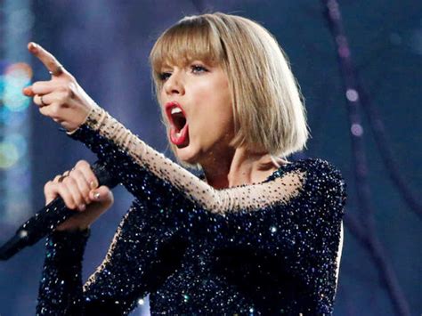 Taylor Swift Faces Copyright Lawsuit For Lyrics Of Shake It Off The Economic Times
