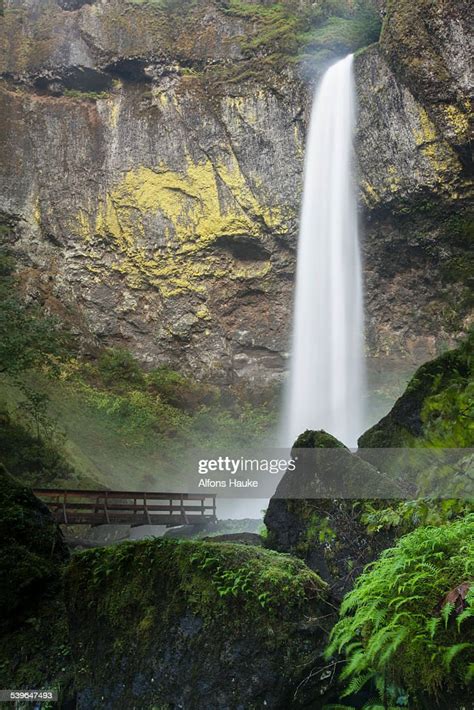 Elowah Falls Columbia River Gorge Portland Oregon United States High