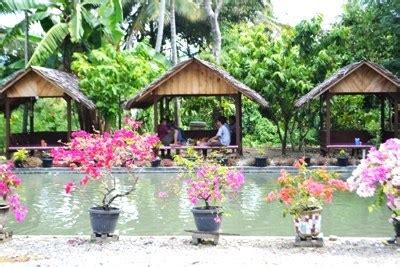Kenanga (cananga odorata) merupakan bunga khas (flora identitas) provinsi sumatera utara. Tempat Nongkrong di Panyabungan, Sumatera Utara yang Asik dan Cozy - TempatWisataUnik.com