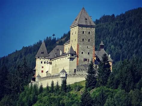 5 Haunted Castles In Europe That Will Scare Your Pants Offthe Fairytale