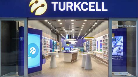 Turkcell Türk Telekom ve Vodafone AVM lerdeki mağazalarını kapattı