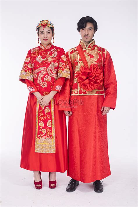 The Bride And Groom Of The Traditional Marriage Picture And Hd Photos Free Download On Lovepik