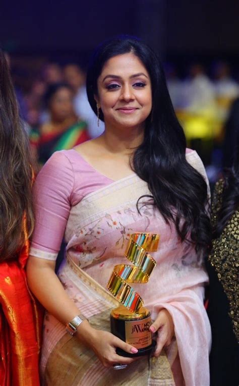 jyothika classy elegant look and outfits in 2023 most beautiful bollywood actress actress