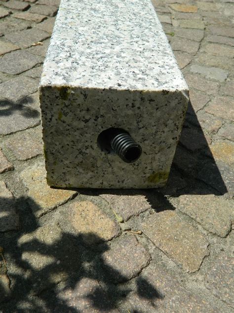 Check spelling or type a new query. Außensteckdosen aus Naturstein, Strom im Garten ...