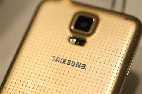 Gold Samsung Galaxy S5 Exclusively For Vodafone Uk Luxurylaunches