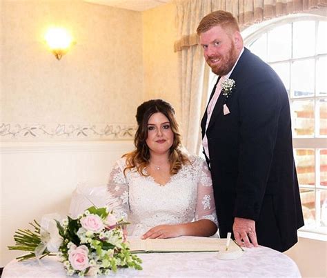 couple s x rated wedding day photo goes viral 2 pics