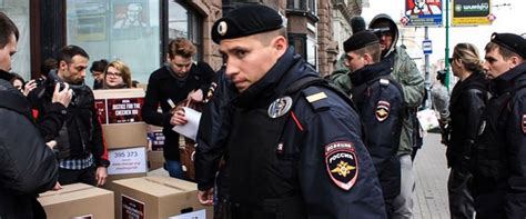 Lgbt Activists Arrested In Moscow After Demanding Investigation Of