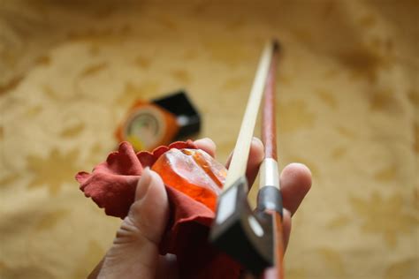 How To Use New Rosin On A New Violin Bow 4 Steps With Pictures