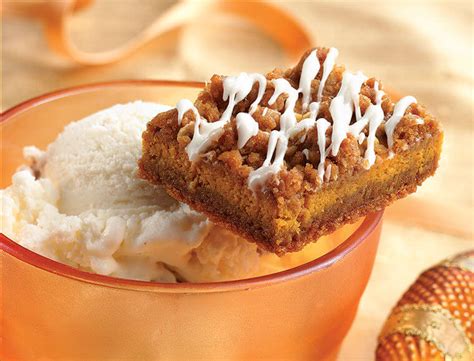With only 90 calories per bar, this is the perfect dessert for thanksgiving or any fall occasion. Gingerbread Pumpkin Bars Recipe | Land O'Lakes