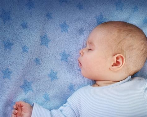 These baby pillows feature curved designs with divots in the center to support the head and neck and encourage proper head shaping. When Can a Baby Sleep with a Blanket and Pillow? - A Mothership Down