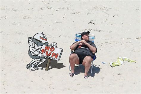 No Fun Allowed Chris Christie Beach Picture Know Your Meme