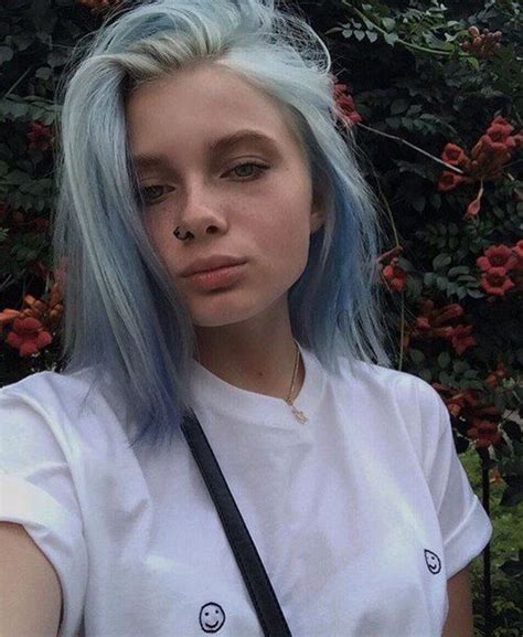 Imagen De Hair Girl And Blue Light Blue Hair Aesthetic Hair Grunge Hair
