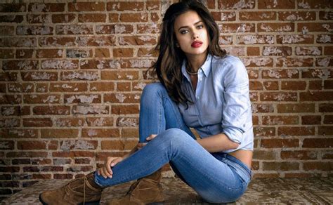 Jeans Model Wallpapers Top Free Jeans Model Backgrounds Wallpaperaccess