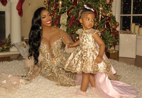 Porsha Williams And Daughter Get In The Christmas Spirit