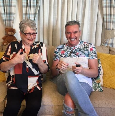 Gogglebox Fans Devastated As Show Favourites Jenny And Lee Say Goodbye