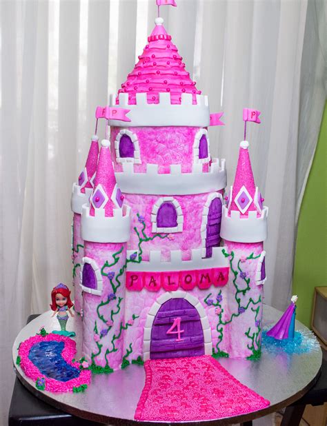 My 4 Year Old Niece Asked For A Pretty Pink Princess Castle Cake