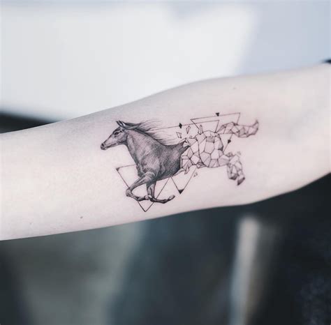 Https://tommynaija.com/tattoo/geometric Horse Tattoo Designs