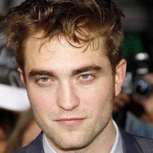 Did Robert Pattinson Get Plastic Surgery Body Measurements And More Celebritysurgeryicon