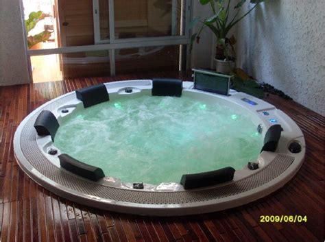 6person Round Spa Round Jacuzzi Round Hottub Sh831 China Whirlpools And Outdoor Spa