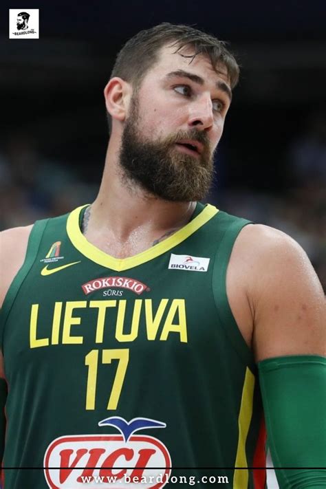 13 Best Nba Beards Bearded Basketball Players Beard Beard Styles