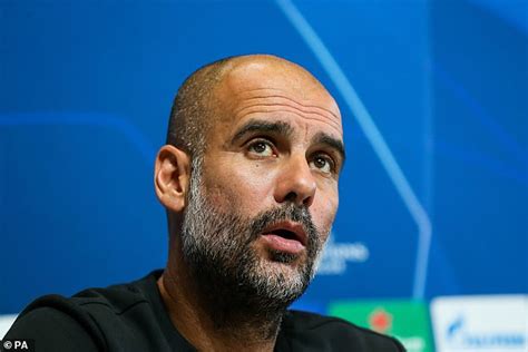 Pep Guardiola Tells Manchester City Chief He Will Quit If His Side Fall Apart Daily Mail Online