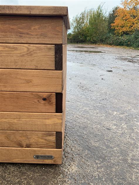 The resol bolero garden table is the best plastic garden table because it is sturdy, large and has nice modern styling. Premium Range Tall Square Wooden Garden Planter - EXTRA ...