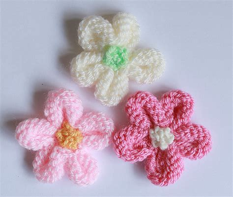 Ravelry Knitted Flower Tutorial Pattern By Julie Taylor