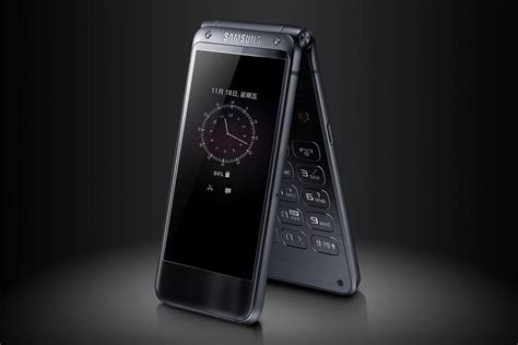 Samsung Hopes Nostalgia Will Drive Sales Of A Modernized Flip Phone