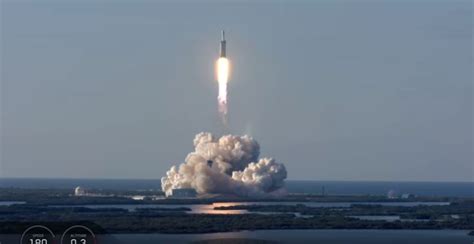 Fizemos um super foguete com garrafas de coca cola. SpaceX lança com sucesso seu primeiro voo comercial de ...