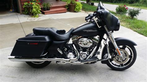 Complete the form below to get a quick response. 2012 Harley Davidson Street Glide, Denim Black, Excellent ...