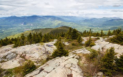 6 Of The Best Hikes In Southern New Hampshire 2022