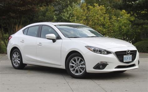 The 2014 mazda3 sport is fitted with the 2.0l skyactiv direct injection engine. Mazda Mazda3 2015 - Essais, actualité, galeries photos et ...
