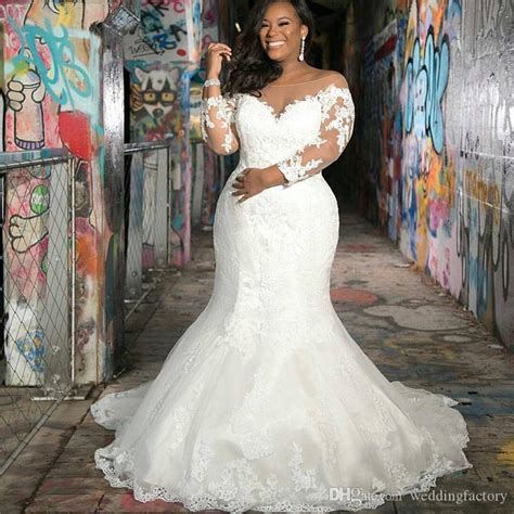 2019 Fall Plus Size Wedding Dresses Bridal Gowns Sheer Neck Illusion
