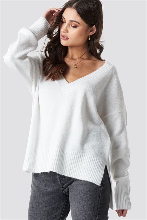 deep v neck oversized sweater white na kd