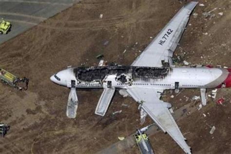 سقوط هواپیما در آمریکا ۱۰ کشته برجای گذاشت اقتصاد24