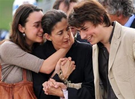 La dignidad de Ingrid Betancourt - 21rs | La revista ...