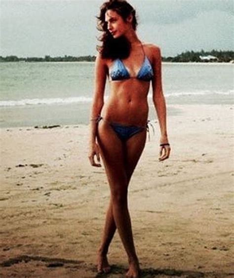 Gal Gadot Looks Sensational In A Blue Bikini Wonder Woman Gal Gadot S Sexiest Pictures