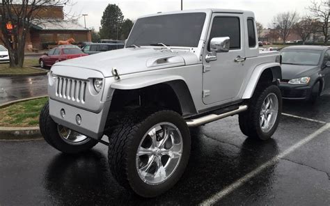 This Quirky Mini Me Jeep Wrangler Looks So Cute Carscoops Jeep