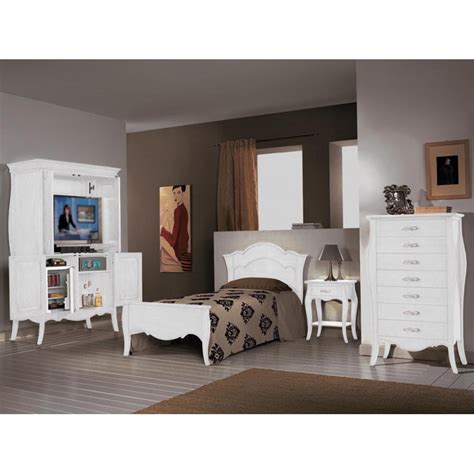 Prezzi l'arte povera non viene prodotta su larga scala, ma è comunque possibile trovare delle composizioni per la camera da letto a prezzo scontato, da 1000 euro in su. Camera Da Letto In Stile Classico Arte Povera Per ...