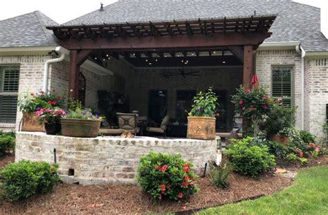 This provides a solid freestanding structure that can withstand winds of up. Pergola Kit House