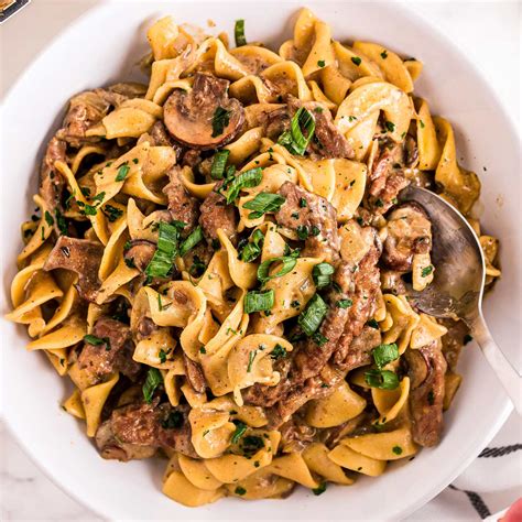 Ultimate Beef Stroganoff 30 Minute Recipe The Chunky Chef