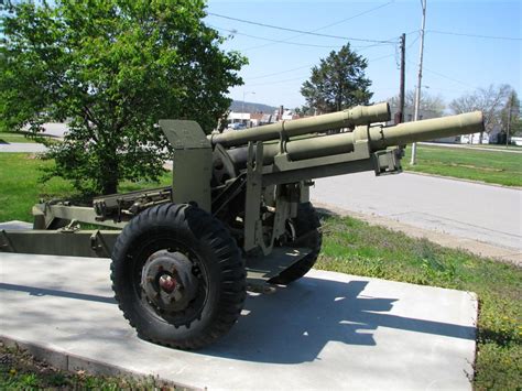 Towed 105 Mm Howitzer Shawneetown Illinois Static Artillery
